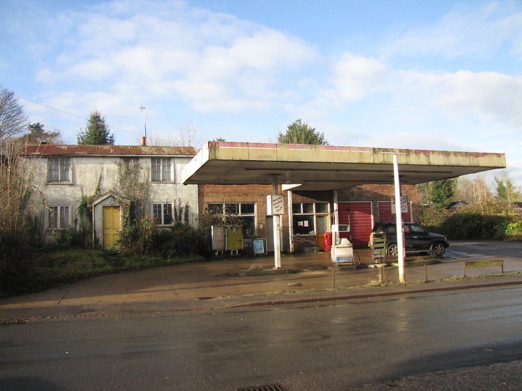Home disused garage 1